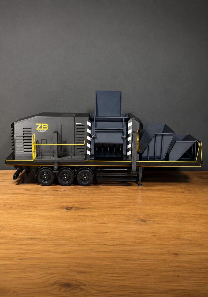 Maqueta RC de la máquina ZB Predax 2112